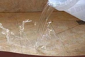 阿拉善左漏水维修 免砸砖防水材料该如何施工